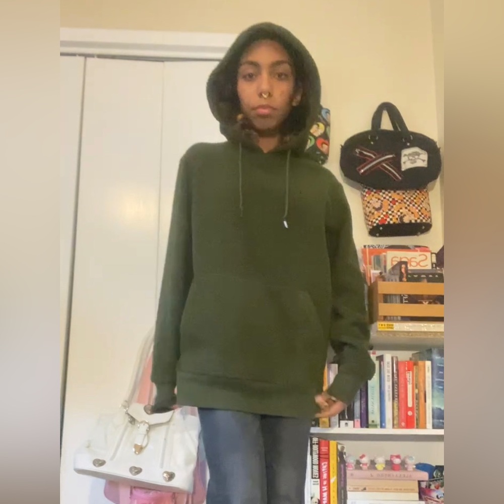 Green hoodie that kinda reminds me of grass is a cute way.